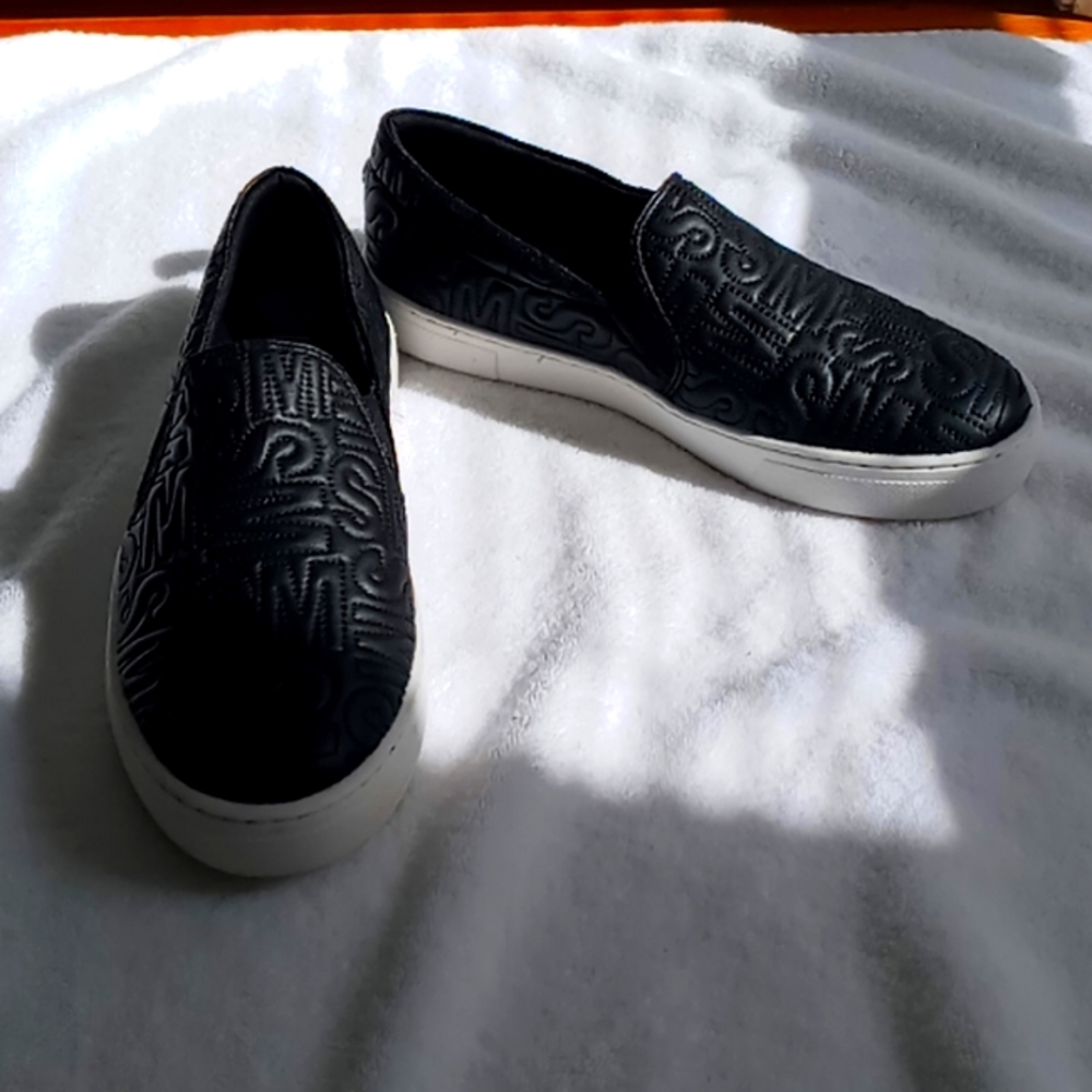 Steve Maddon Slip On Sneaker Size 7.5